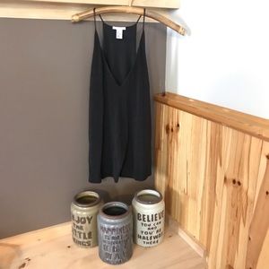 H&M Black Thick V-Neck Elastic Strap Tank Top, EUC, S